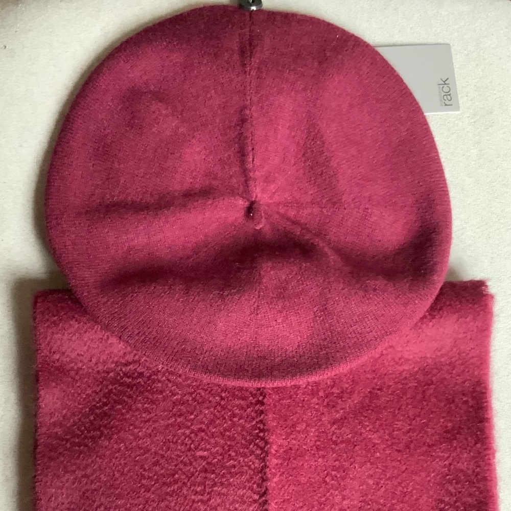 SET OF NORDSTROM RACK 100% CASHMERE Scarf and Hat In Burgundy OS NWT STUNNING!